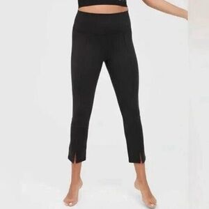Offline by Aerie The Hugger High Rise Front Slit Legging